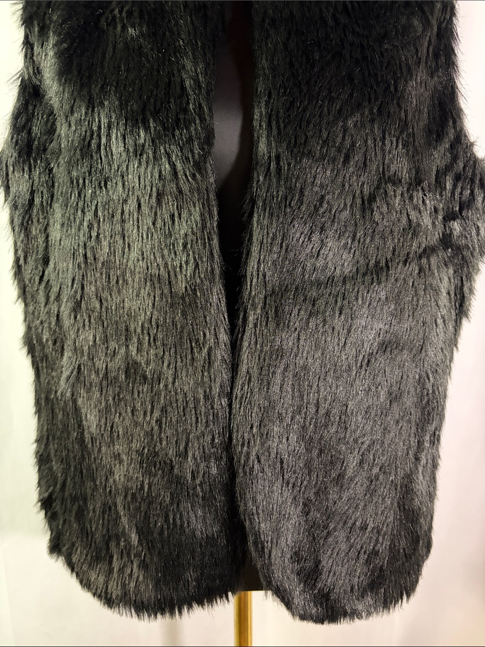Gap True Black Faux Fur Open Front Vest - Picture 7 of 16